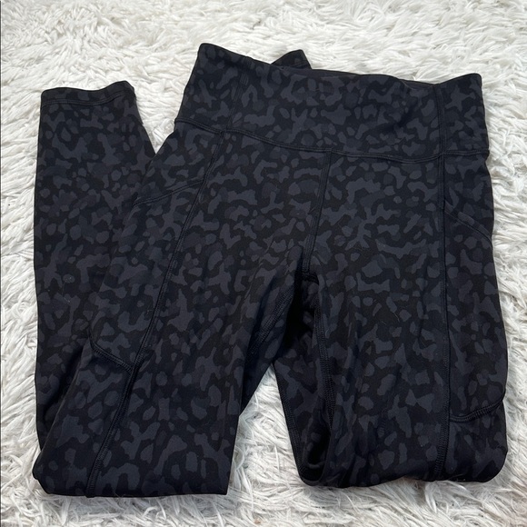 Lululemon Invigorate High-Rise Tight 25" Formation Camo Deep Coal Multi - Picture 1 of 6